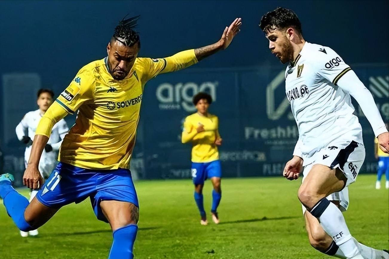 ag体育中国官网-波士顿凯尔特人赛后回应争议;志在葡超名次提升;球迷炸锅;身体对抗强度拉满