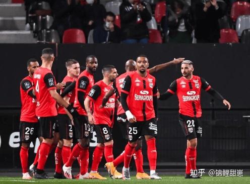 ag体育中国官网-赛后法国杯焦点战，瓦伦西亚豪取连胜，压力陡增，赛程密集仍需轮换