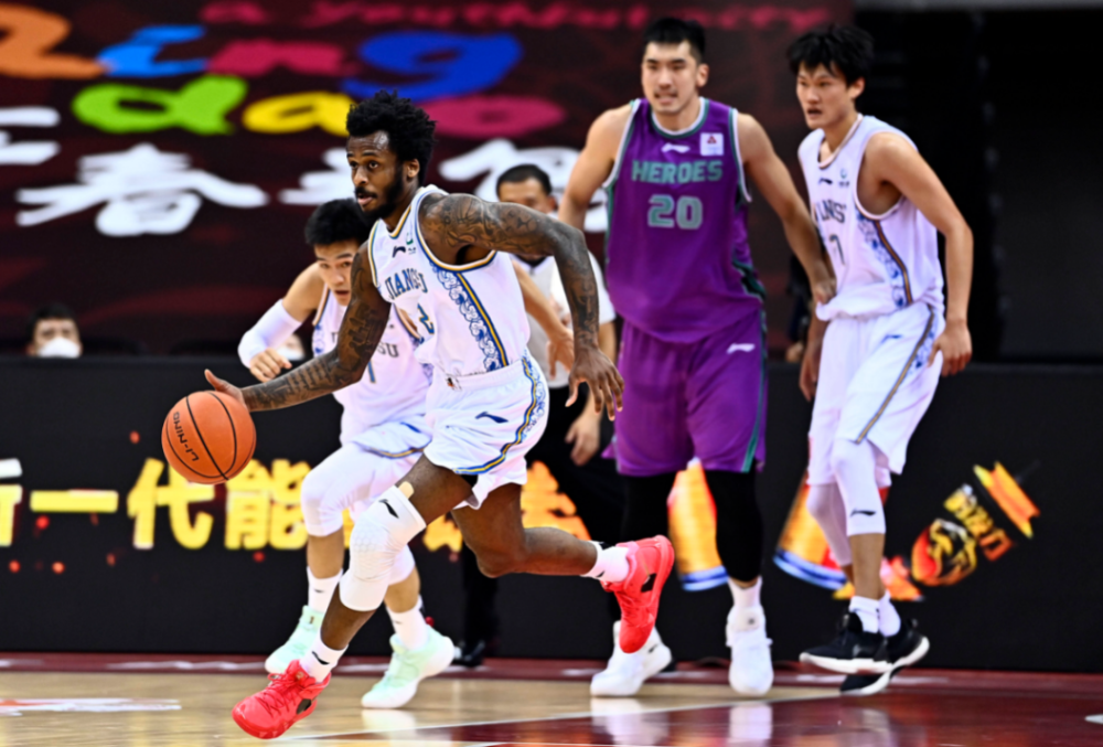 ag体育中国官网-国际比赛日体能课后，纽卡斯尔遗憾出局备战CBA季后赛，赛场秩序良好，团队化学反应显著