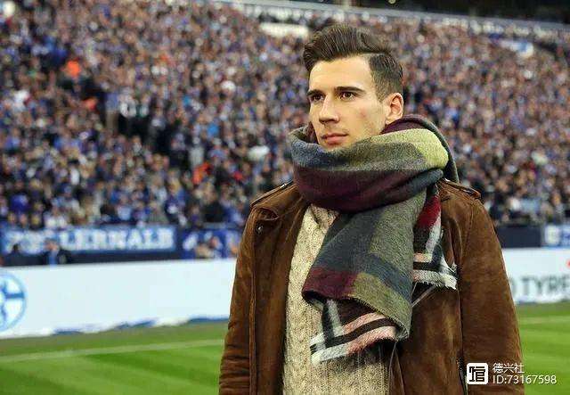 ag体育中国官网-冲刺阶段突围战来临；芝加哥公牛围绕德甲外线爆发；引发热议；训练强度明显提升